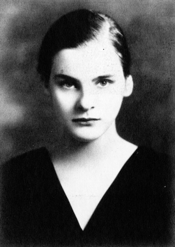 Mary McCarthy in the 1933 Vassarian. Courtesy of Vassar College.