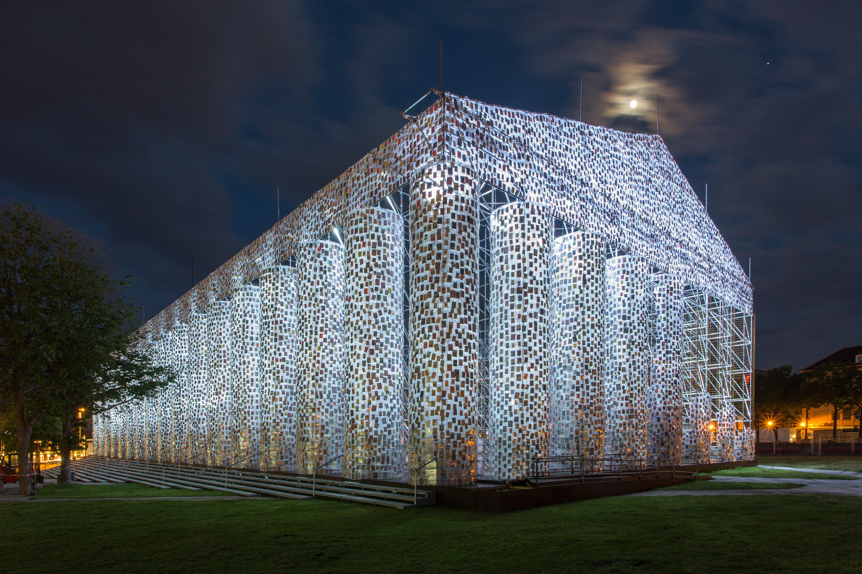 Marta Minujín, <em>The Parthenon of Books</em>, 2017. Steel, books, and plastic sheeting, Friedrichsplatz, Kassel. Photo: Roman März