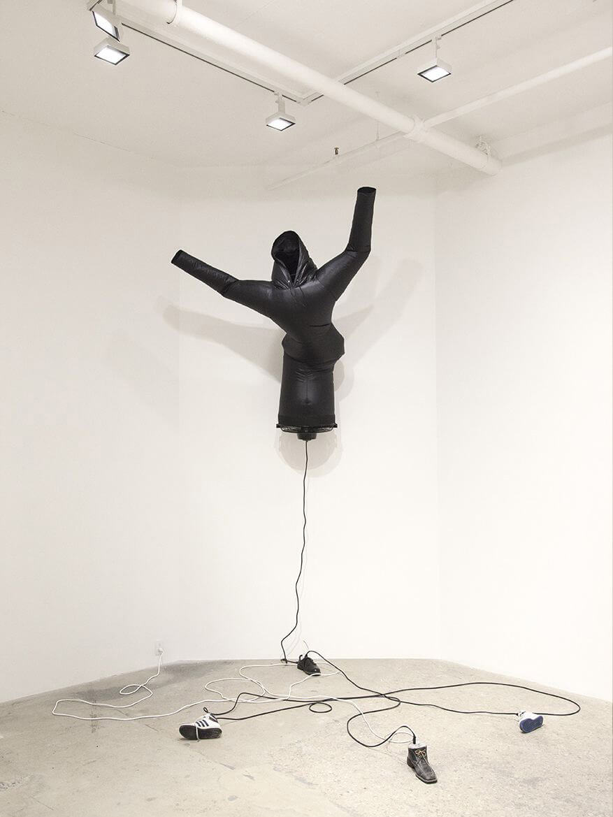 Paul Chan, <em>Pillowsophia (after Ghostface)</em>, 2016. Nylon, wood, concrete, shoes, fans 228 x 216 x 96 inches (579.1 x 548.6 x 243.8 cm). Image courtesy of Greene Naftali.